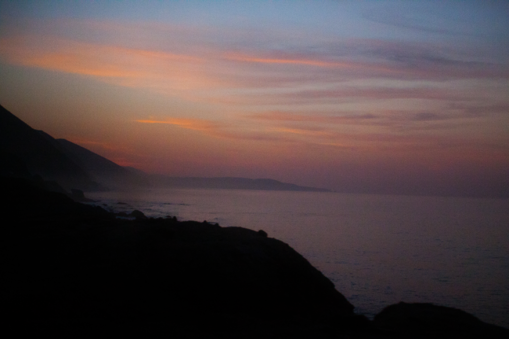 Panamerican Highway Sunrise, Atico, Perú. © Élise R. Hendrick. All Rights Reserved.